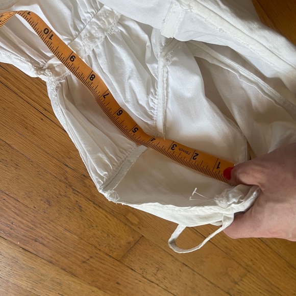 50s Vintage White Cotton Strapless Dress with Full Skirt - Picture 9 of 11